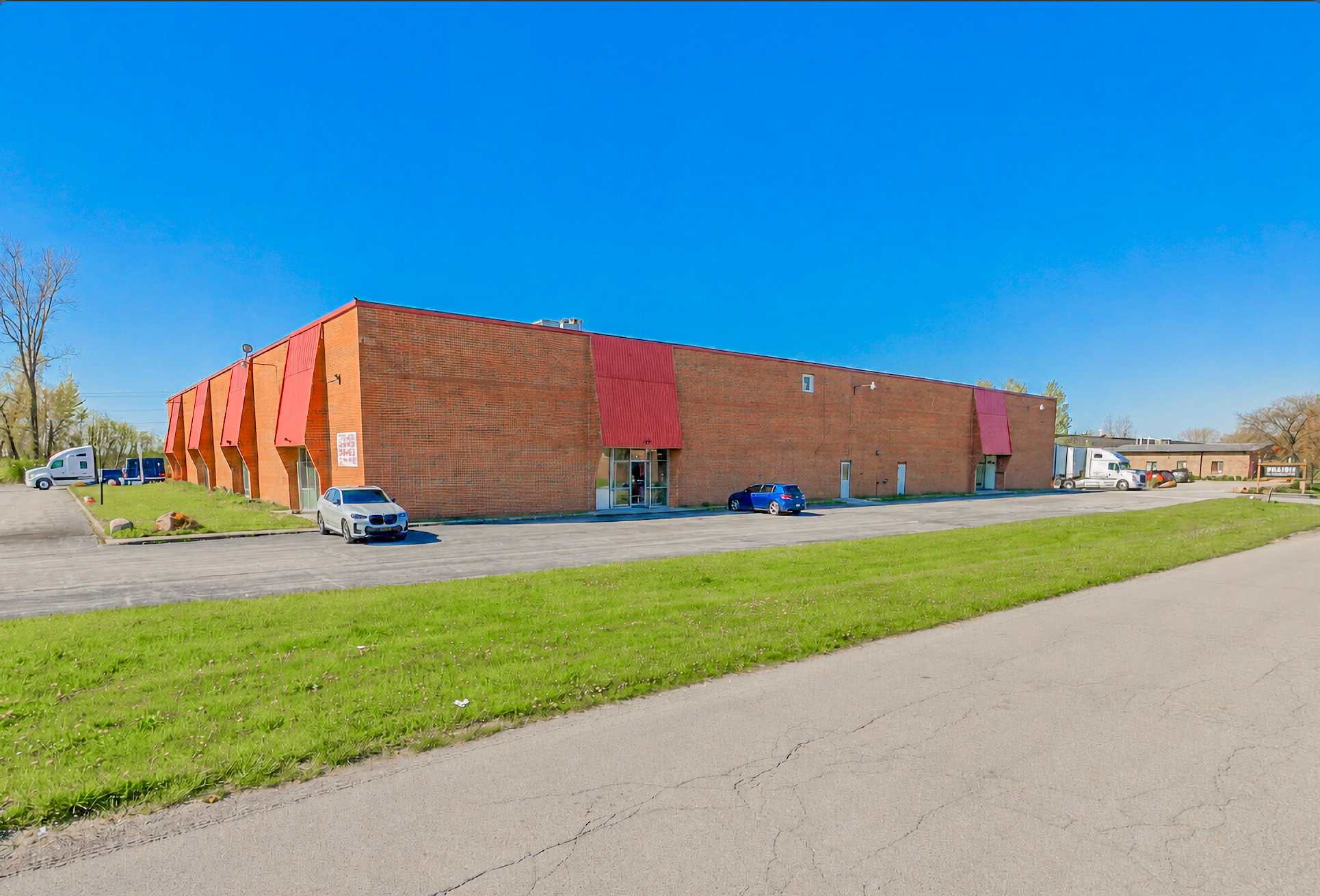 37,000 SF Flex Industrial — Merrillville, IN (M1) photo 2